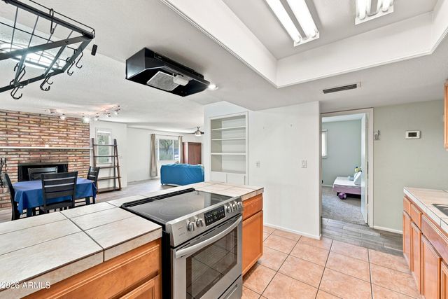 604 E DUNBAR Drive, Tempe, AZ 85282