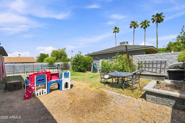 604 E DUNBAR Drive, Tempe, AZ 85282