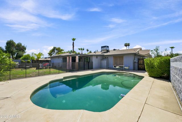 604 E DUNBAR Drive, Tempe, AZ 85282