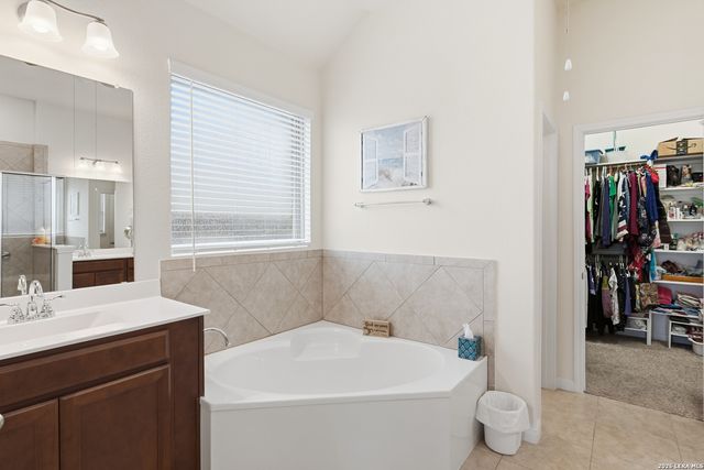 425 Foxbrook, Cibolo, TX 78108