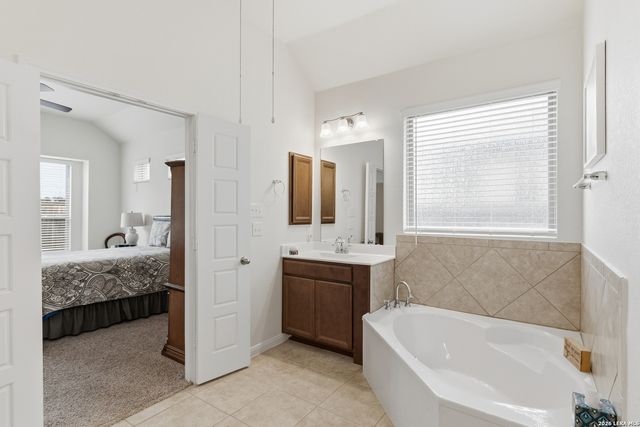 425 Foxbrook, Cibolo, TX 78108