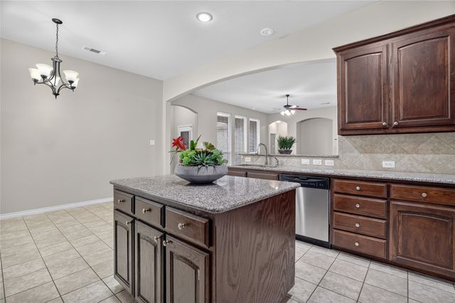1500 Wren Street, Desoto, TX 75115