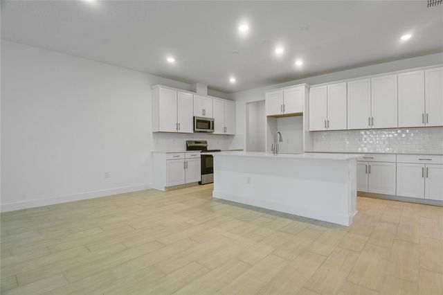 9093 PLAYERS DRIVE, Weeki Wachee, FL 34613