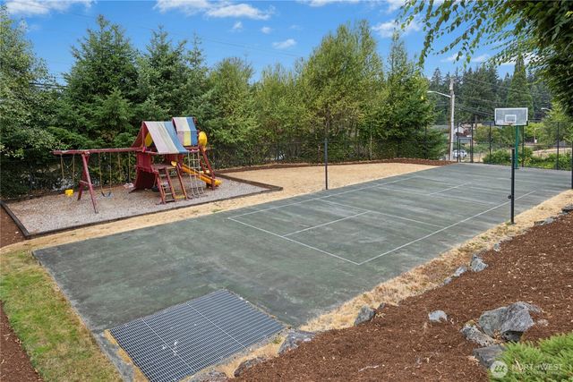 13276 124th Court NE, Kirkland, WA 98034
