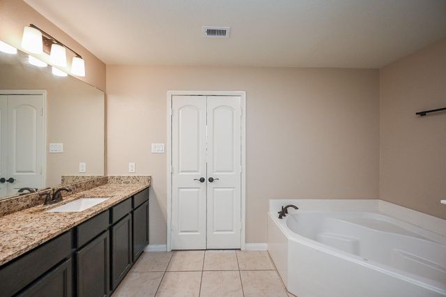 21230 Echo Manor Drive, Hockley, TX 77447