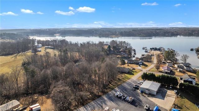 15 Mull Drive, Taylorsville, NC 28681