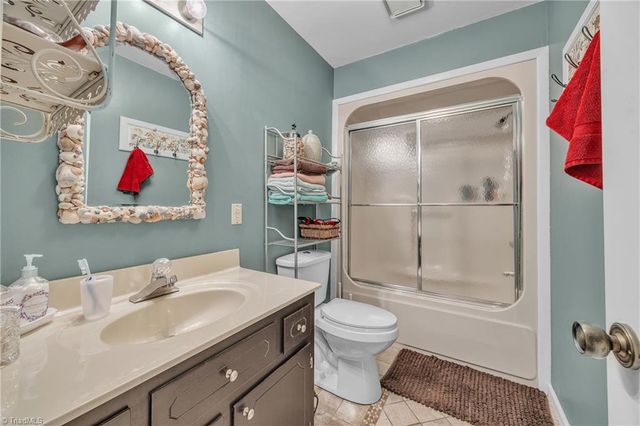 15 Mull Drive, Taylorsville, NC 28681