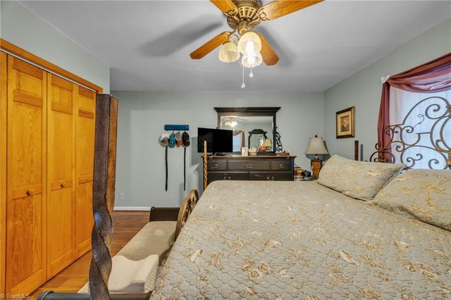 15 Mull Drive, Taylorsville, NC 28681