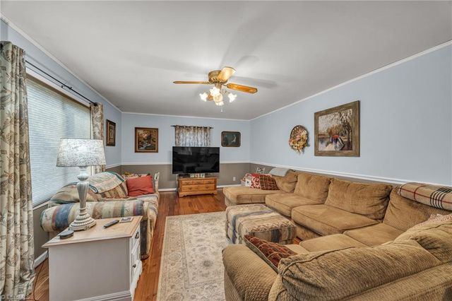 15 Mull Drive, Taylorsville, NC 28681