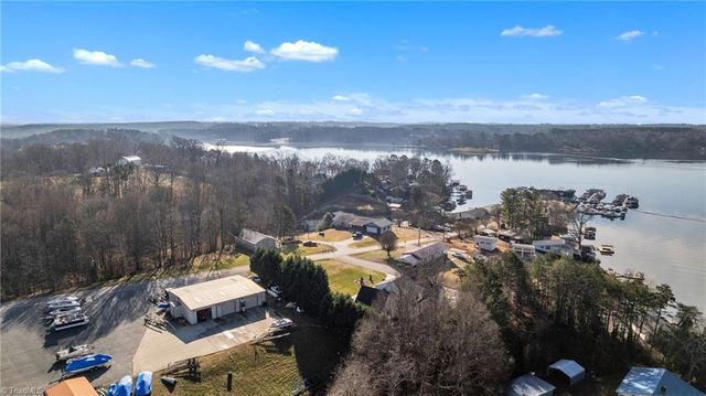 15 Mull Drive, Taylorsville, NC 28681