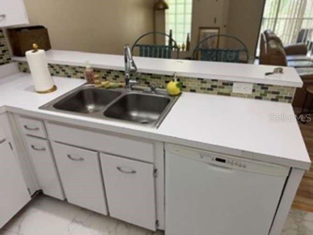 3301 CRYSTAL COURT E O, Palm Harbor, FL 34685