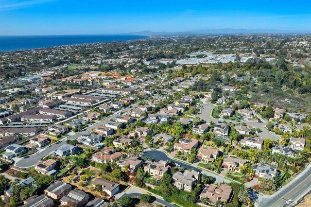 536 Quail Pointe Lane, Encinitas, CA 92024