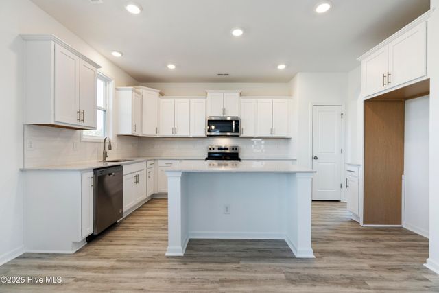 246 Clear View School Road, Jacksonville, NC 28540