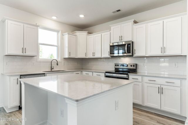 246 Clear View School Road, Jacksonville, NC 28540