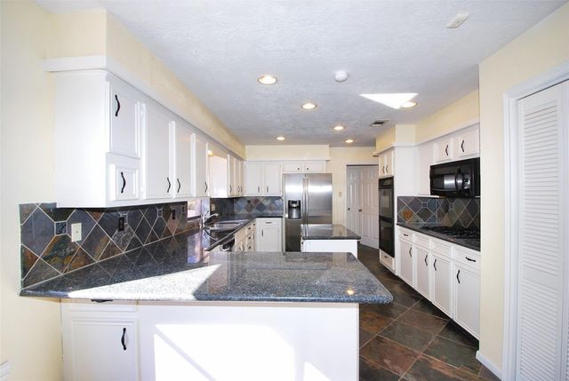 2515 Glenn Lakes Lane, Missouri City, TX 77459