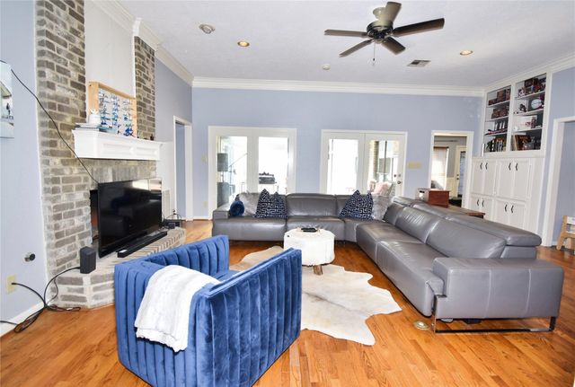 2515 Glenn Lakes Lane, Missouri City, TX 77459