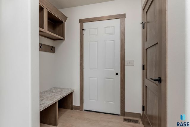 1008 Birch St Street, Harrisburg, SD 57032