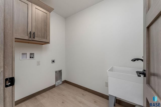 1008 Birch St Street, Harrisburg, SD 57032