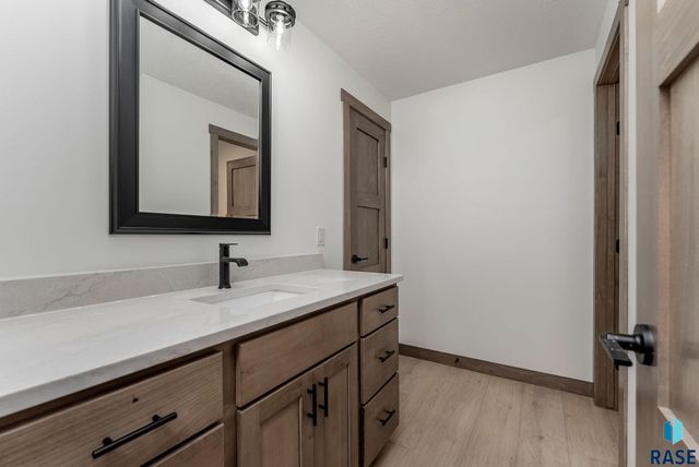 1008 Birch St Street, Harrisburg, SD 57032