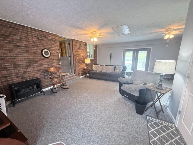 27 Poplar Lane, Morehead, KY 40351