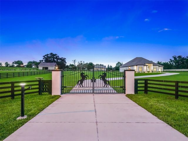 7041 NE 22nd Court Rd, Ocala, FL 34479
