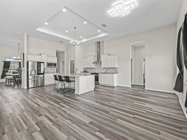 7041 NE 22nd Court Rd, Ocala, FL 34479