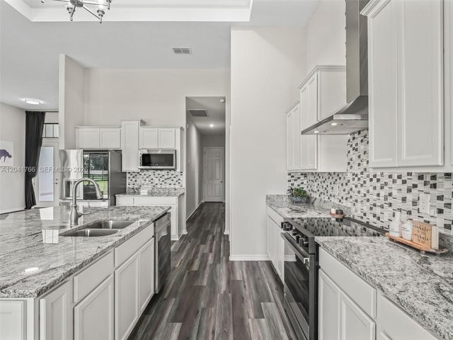 7041 NE 22nd Court Rd, Ocala, FL 34479
