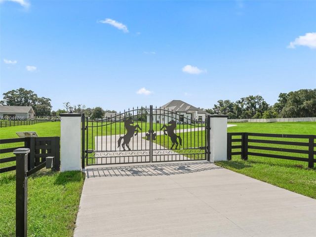 7041 NE 22nd Court Rd, Ocala, FL 34479