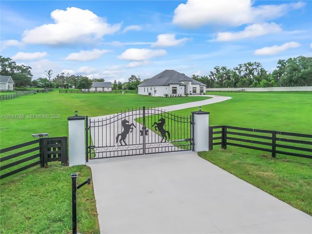 7041 NE 22nd Court Rd, Ocala, FL 34479
