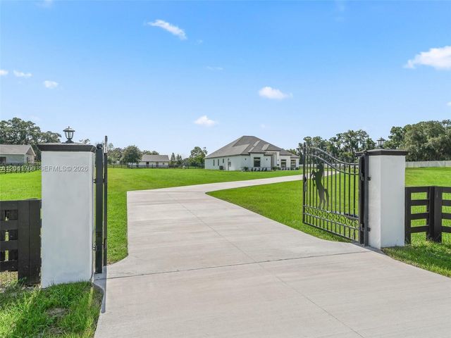 7041 NE 22nd Court Rd, Ocala, FL 34479