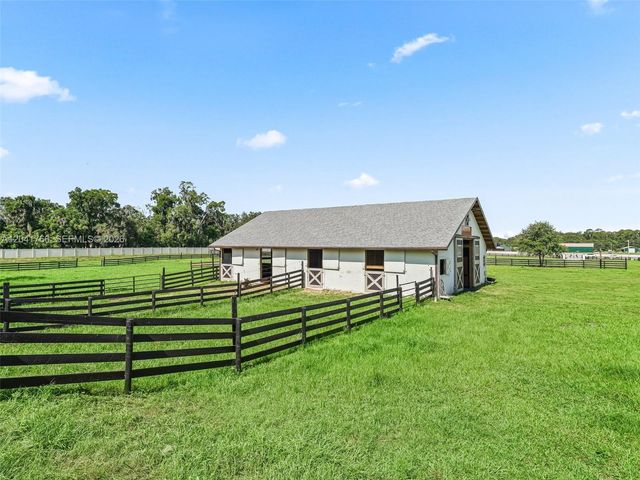 7041 NE 22nd Court Rd, Ocala, FL 34479