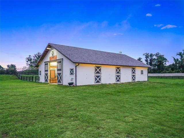 7041 NE 22nd Court Rd, Ocala, FL 34479