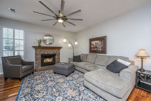 180 Historic Drive, Mount Pleasant, SC 29464