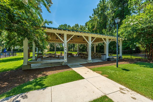 180 Historic Drive, Mount Pleasant, SC 29464