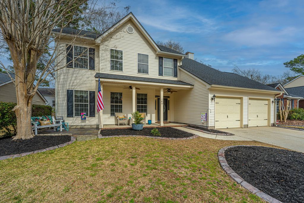 Image 1 of property listing at 180 Historic Drive, Mount Pleasant, SC 29464