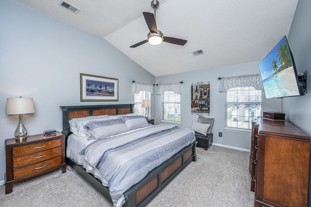 Image 20 of property listing at 180 Historic Drive, Mount Pleasant, SC 29464