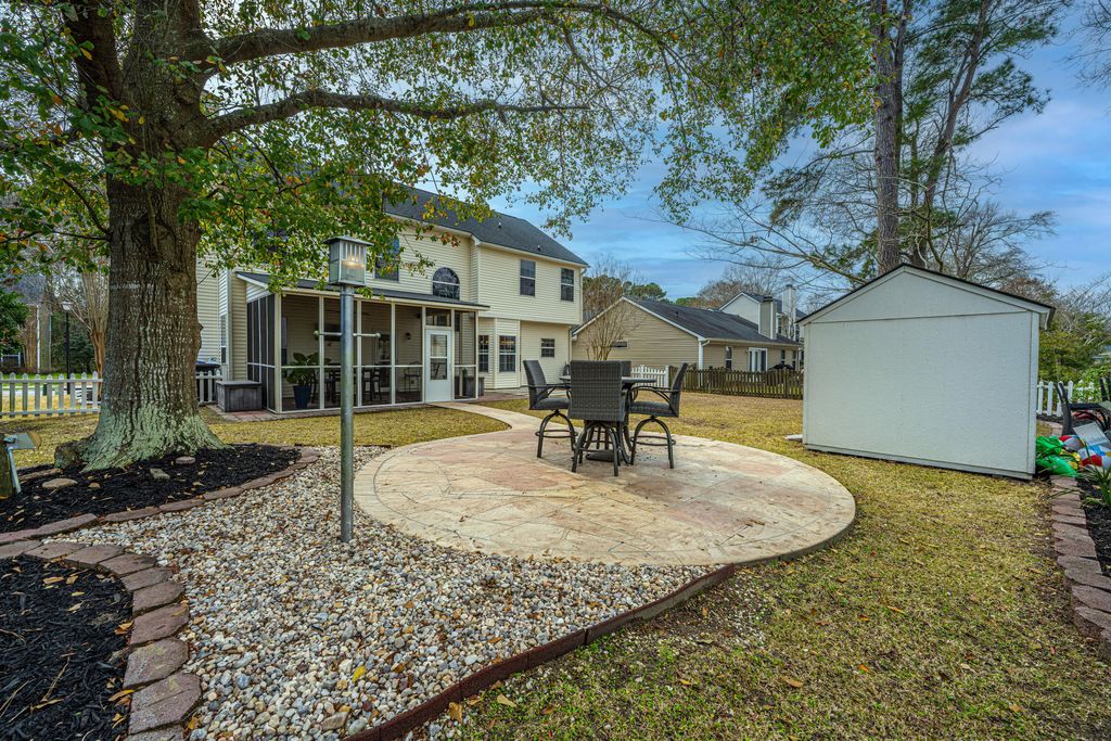 Image 38 of property listing at 180 Historic Drive, Mount Pleasant, SC 29464