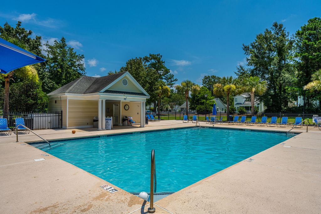 Image 46 of property listing at 180 Historic Drive, Mount Pleasant, SC 29464