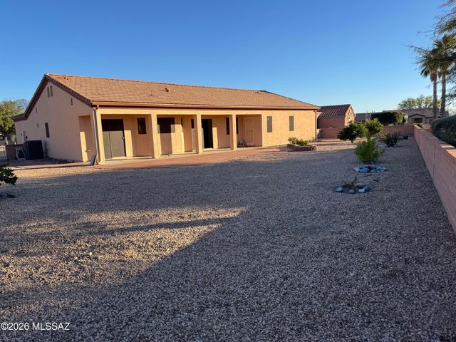 1434 W Hidden Crest Court, Green Valley, AZ 85622