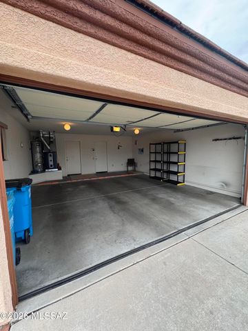 1434 W Hidden Crest Court, Green Valley, AZ 85622