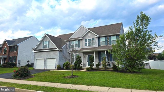 2009 WOODBRIDGE LN, Pennsburg, PA 18073