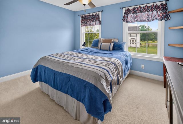 2009 WOODBRIDGE LN, Pennsburg, PA 18073