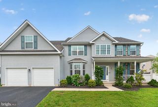 2009 WOODBRIDGE LN, Pennsburg, PA 18073