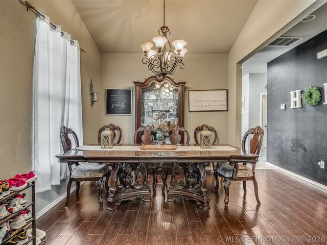 808 N E Street, Eufaula, OK 74432