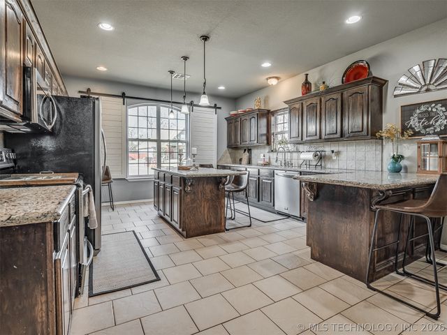 808 N E Street, Eufaula, OK 74432