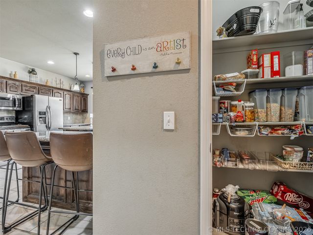 808 N E Street, Eufaula, OK 74432