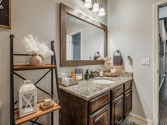 808 N E Street, Eufaula, OK 74432