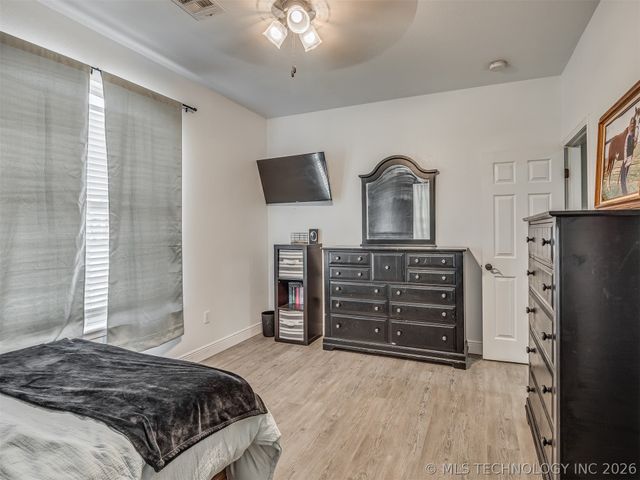 808 N E Street, Eufaula, OK 74432