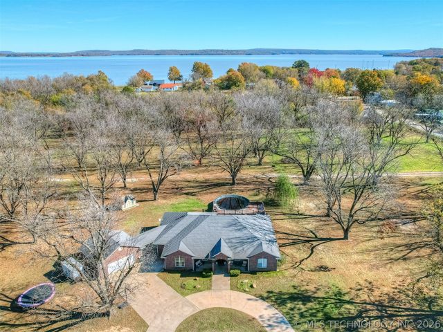 808 N E Street, Eufaula, OK 74432