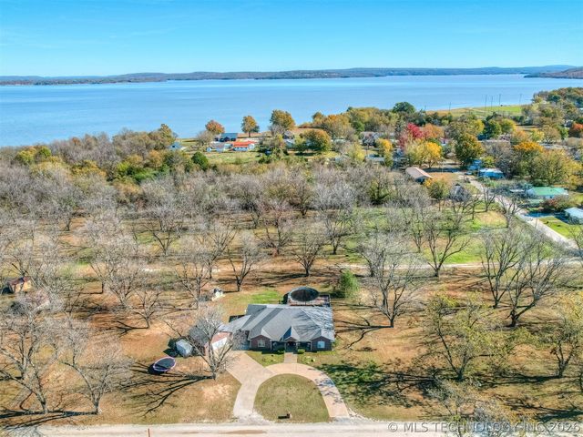 808 N E Street, Eufaula, OK 74432